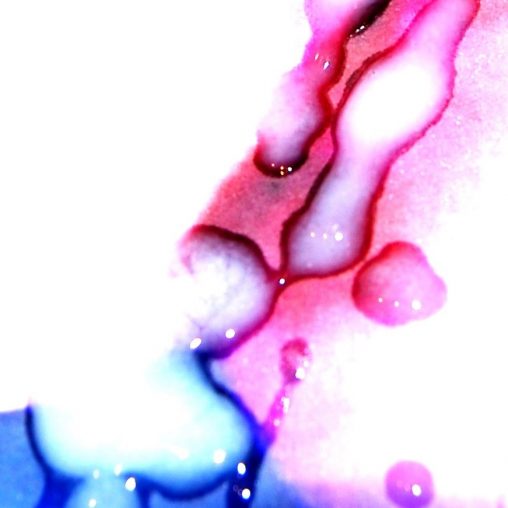 hett witedski feet pink to blue